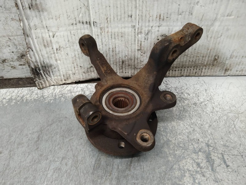 Recambio de mangueta delantera izquierda para renault twingo (co6) 1.2 privilege (c068/6c/6d) referencia OEM IAM   