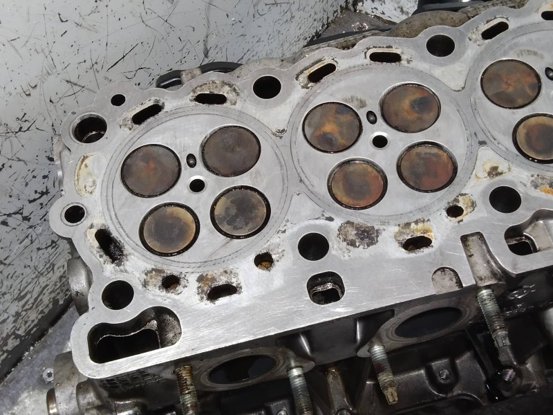 Recambio de culata para citroen c6 básico referencia OEM IAM UHZ 4R8Q6C064 