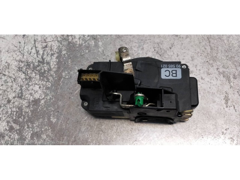 Recambio de motor cierre centralizado delantero izquierdo para opel vectra b berlina básico (1999) referencia OEM IAM 90585021  