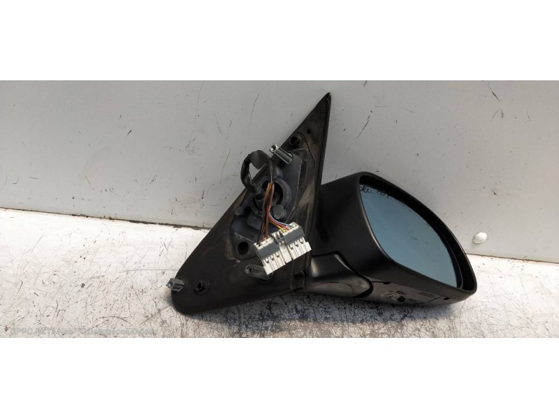 Recambio de retrovisor derecho para peugeot 406 berlina (s1/s2) stdt referencia OEM IAM   