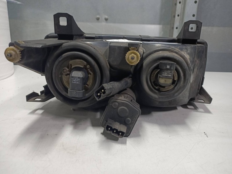 Recambio de faro izquierdo para bmw serie 3 compacto (e36) 318tds referencia OEM IAM   