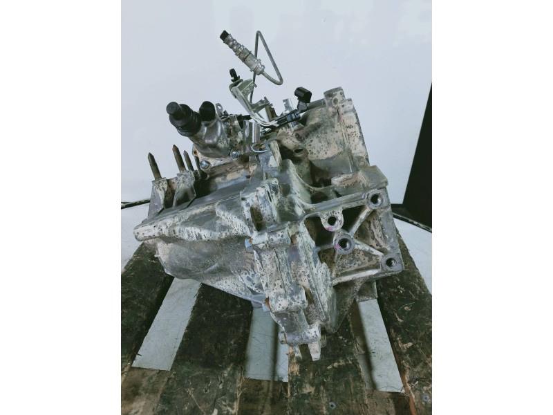 Recambio de caja cambios para mitsubishi asx (ga0w) motion 2wd referencia OEM IAM F5M431VDZ GR9539 6V