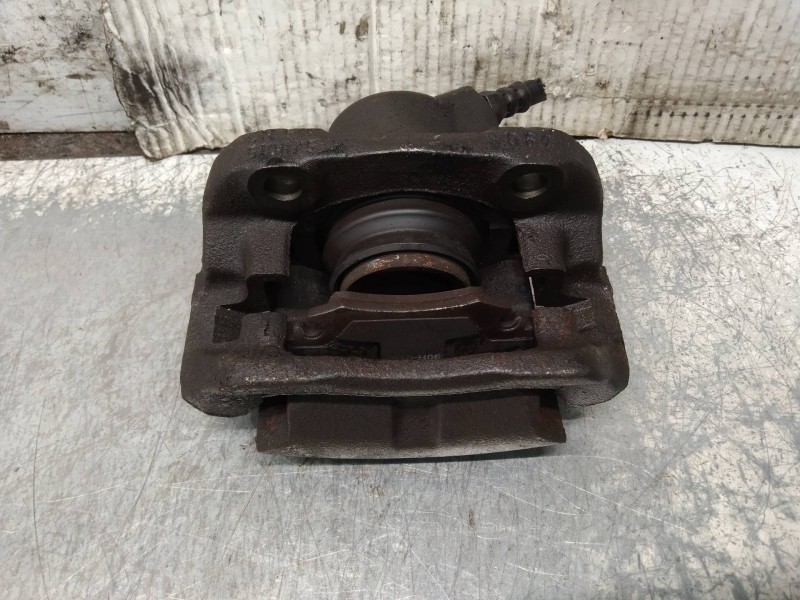 Recambio de pinza freno delantera derecha para renault twingo (co6) 1.2 privilege (c068/6c/6d) referencia OEM IAM   