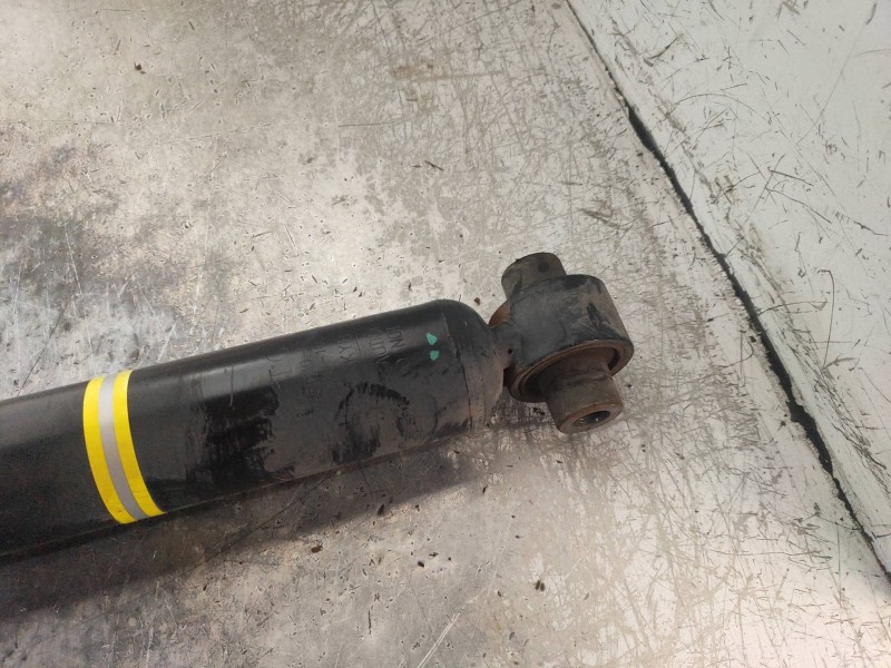Recambio de amortiguador trasero derecho para toyota auris hybrid business referencia OEM IAM 4853002E90  