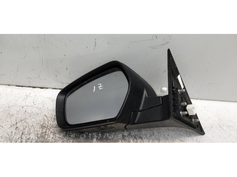 Recambio de retrovisor izquierdo para ssangyong tivoli crystal 4x2 referencia OEM IAM   