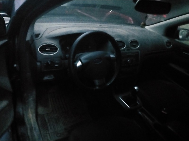 ford focus berlina (cap) del año 2006