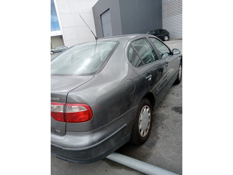 seat toledo (1m2) del año 2003