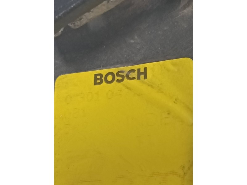 Recambio de faro derecho para audi a8 (d2) 4.2 v8 32v referencia OEM IAM 0301047202  