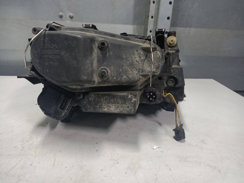 Recambio de faro izquierdo para audi a8 (d2) 4.2 quattro referencia OEM IAM 0301047211  XENON