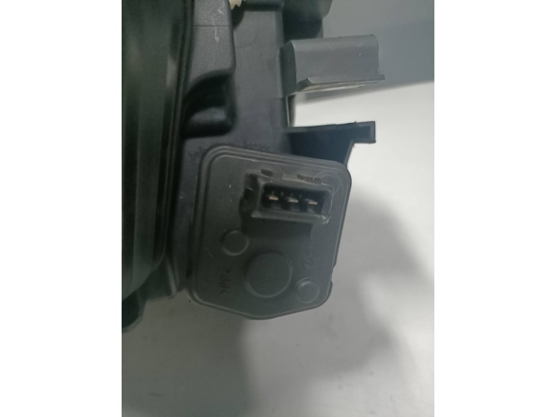 Recambio de faro izquierdo para audi a6 berlina (c4) 2.3 referencia OEM IAM   XENON