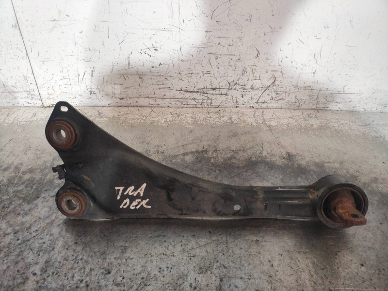 Recambio de brazo suspension inferior trasero derecho para toyota auris hybrid business referencia OEM IAM   