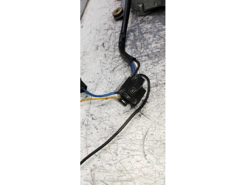 Recambio de motor limpia trasero para peugeot 205 berlina 1.2 referencia OEM IAM   