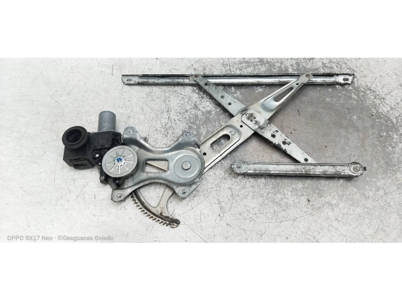 Recambio de elevalunas delantero derecho para toyota prius+ advance referencia OEM IAM 8571062010 0620204011 