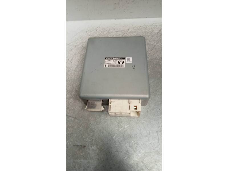 Recambio de modulo electronico para toyota prius+ advance referencia OEM IAM 8965047413 2107002381 