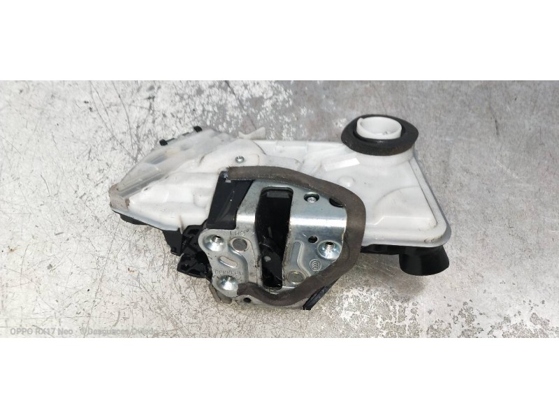 Recambio de motor cierre centralizado delantero derecho para toyota prius+ advance referencia OEM IAM   