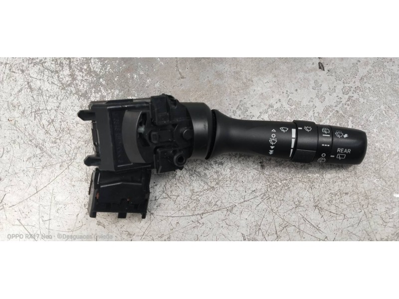 Recambio de mando limpia para toyota prius+ advance referencia OEM IAM   