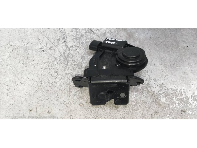 Recambio de motor cierre centralizado porton para toyota prius+ advance referencia OEM IAM   