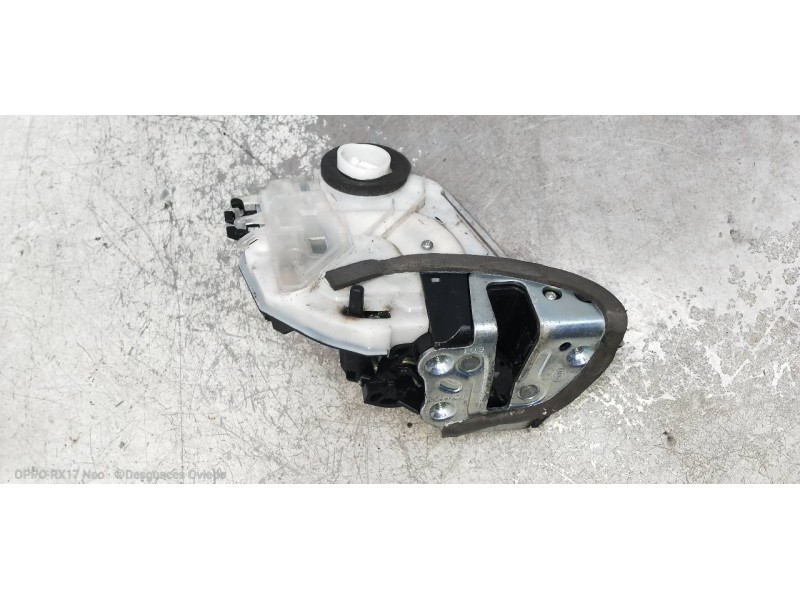 Recambio de motor cierre centralizado trasero derecho para toyota prius+ advance referencia OEM IAM   