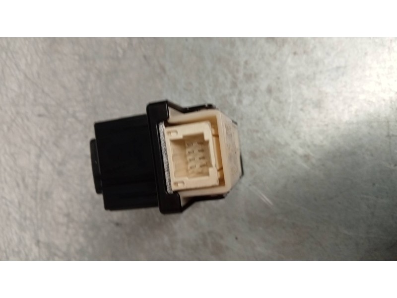 Recambio de mando multifuncion para toyota prius+ advance referencia OEM IAM   