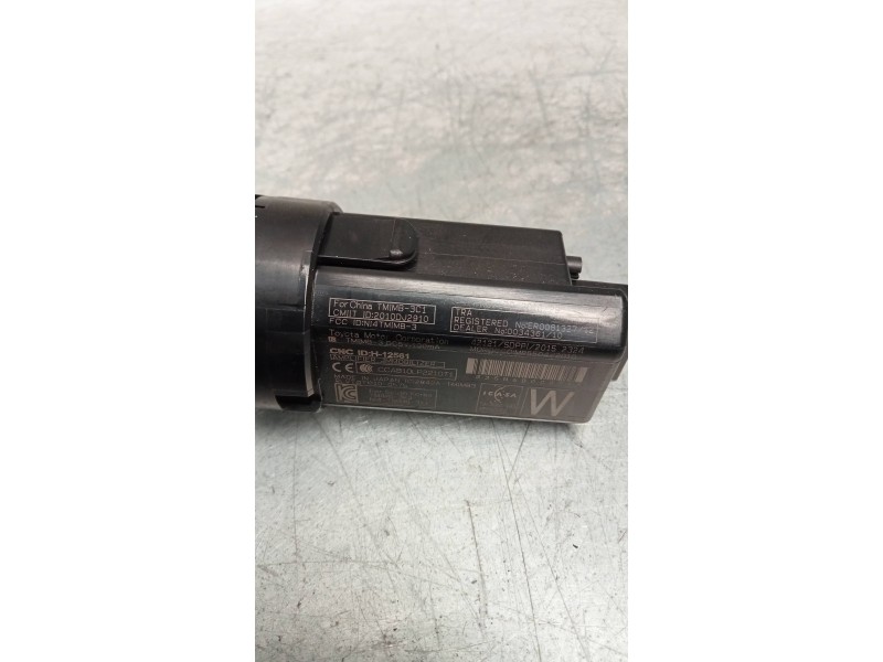 Recambio de mando multifuncion para toyota prius+ advance referencia OEM IAM 20100J2910  