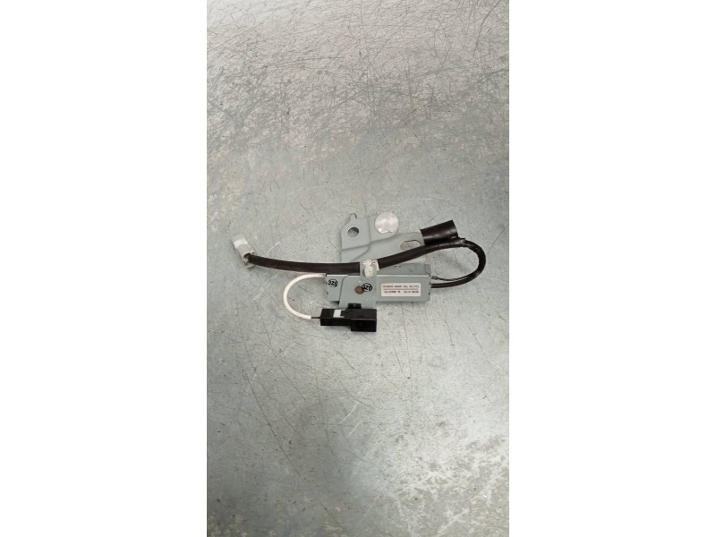 Recambio de modulo electronico para toyota prius+ advance referencia OEM IAM 8630047150  