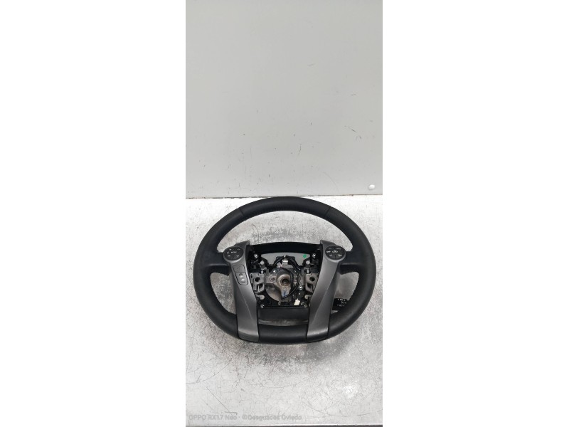 Recambio de volante para toyota prius+ advance referencia OEM IAM   