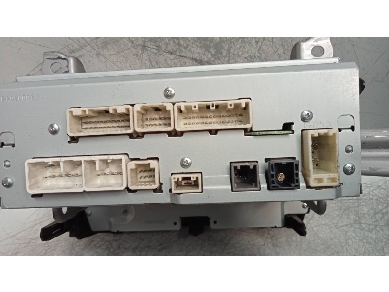 Recambio de sistema navegacion gps para toyota prius+ advance referencia OEM IAM 8614047231  