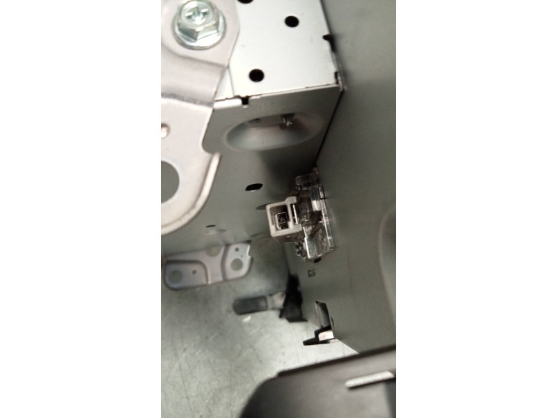 Recambio de sistema navegacion gps para toyota prius+ advance referencia OEM IAM 8614047231  