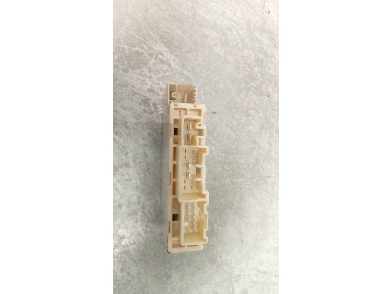 Recambio de modulo electronico para toyota prius+ advance referencia OEM IAM 8264147150 72818963 