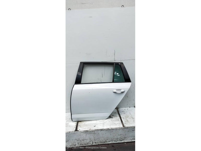 Recambio de puerta trasera izquierda para skoda octavia combi (5e5) ambition referencia OEM IAM   