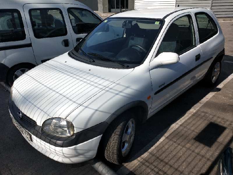 opel corsa b del año 1999