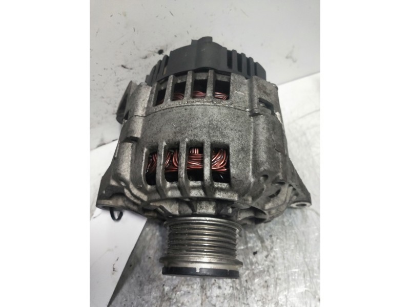 Recambio de alternador para renault scenic (ja..) 1.9 dti expression referencia OEM IAM 8200054588  
