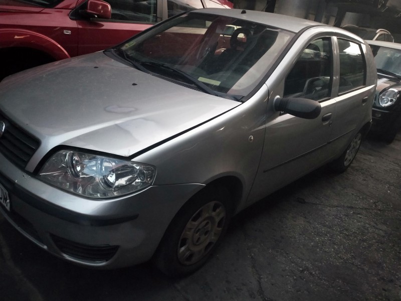 fiat punto berlina (188) del año 2005