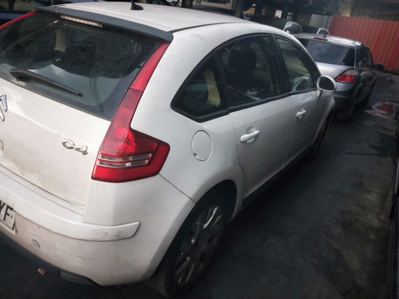 citroen c4 berlina del año 2006