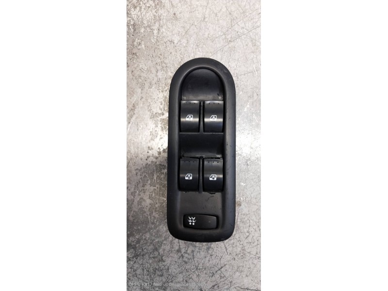 Recambio de mando elevalunas delantero izquierdo para renault megane ii berlina 5p confort authentique referencia OEM IAM   