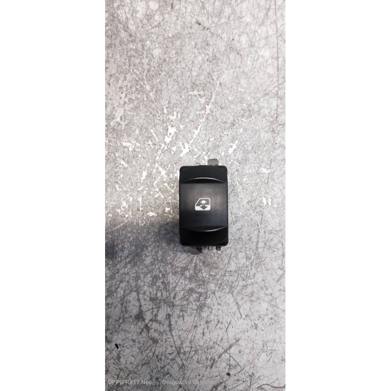 Recambio de mando elevalunas delantero derecho para renault megane ii berlina 5p confort authentique referencia OEM IAM   