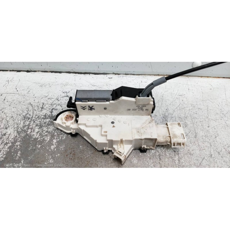 Recambio de motor cierre centralizado delantero izquierdo para citroen c4 coupe collection referencia OEM IAM 9686720280  3P