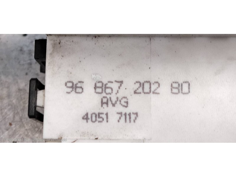 Recambio de motor cierre centralizado delantero izquierdo para citroen c4 coupe collection referencia OEM IAM 9686720280  3P