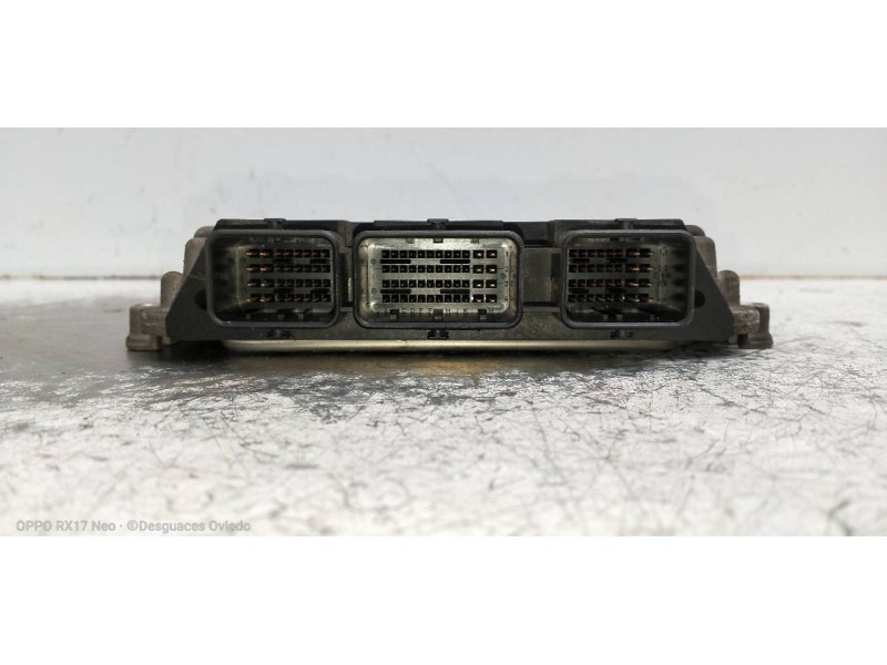 Recambio de centralita motor uce para renault megane ii berlina 5p confort authentique referencia OEM IAM 0281011275 8200305678 