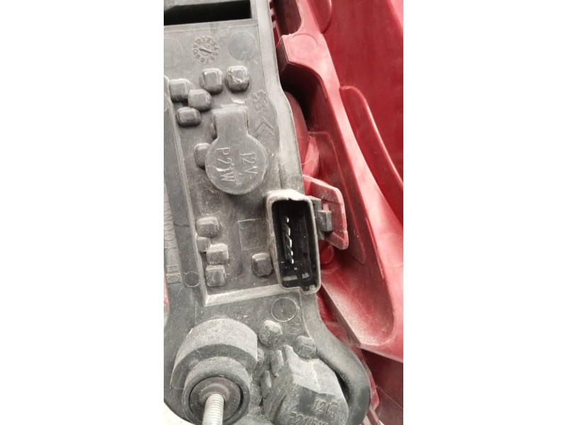 Recambio de piloto trasero izquierdo para citroen c4 coupe collection referencia OEM IAM 9646801777  