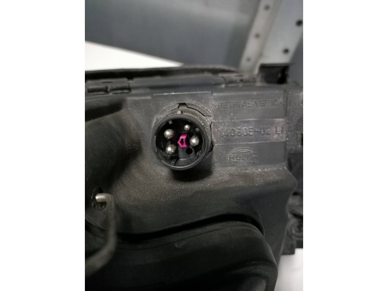 Recambio de faro izquierdo para audi a6 berlina (c4) 2.6 referencia OEM IAM   XENON
