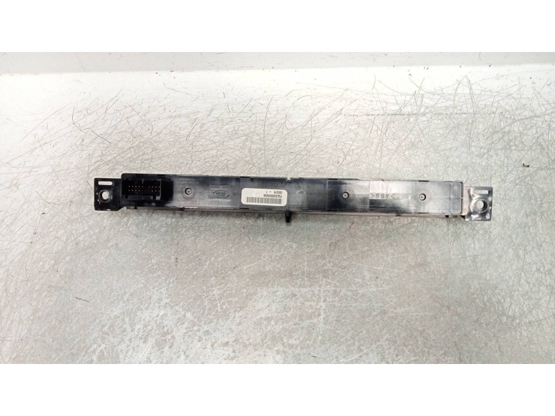 Recambio de mando multifuncion para land rover range rover sport v6 td hse referencia OEM IAM YUL500560WUX  