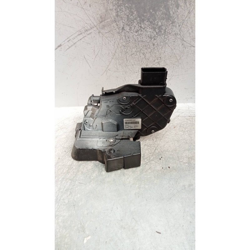 Recambio de motor cierre centralizado trasero derecho para land rover range rover sport v6 td hse referencia OEM IAM FQM000147  