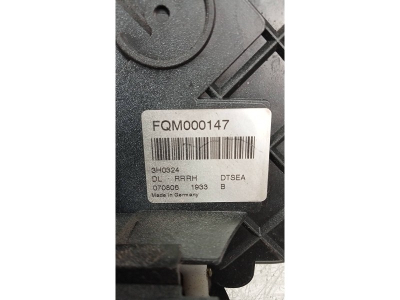 Recambio de motor cierre centralizado trasero derecho para land rover range rover sport v6 td hse referencia OEM IAM FQM000147  