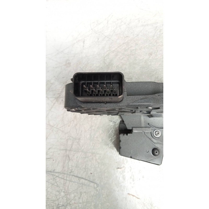 Recambio de motor cierre centralizado trasero izquierdo para land rover range rover sport v6 td hse referencia OEM IAM FQM000157