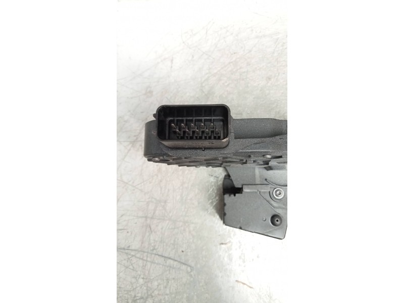 Recambio de motor cierre centralizado trasero izquierdo para land rover range rover sport v6 td hse referencia OEM IAM FQM000157