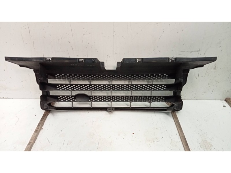 Recambio de rejilla delantera para land rover range rover sport v6 td hse referencia OEM IAM   