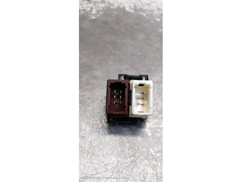 Recambio de mando elevalunas delantero izquierdo para renault laguna (b56) 2.0 proaktiv automático referencia OEM IAM   