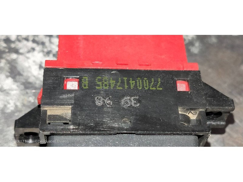 Recambio de mando elevalunas delantero derecho para renault laguna (b56) 2.0 proaktiv automático referencia OEM IAM 7700417485  
