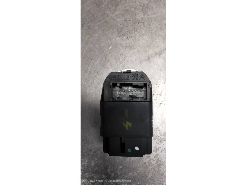 Recambio de mando elevalunas delantero izquierdo para peugeot 206+ básico referencia OEM IAM   